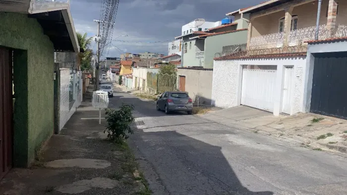 Fonte Grande/Contagem- Casa - Aceita financiamento caixa