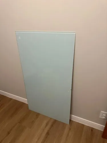 mesa de vidro (10 mm) 130 x 75 cm (precisa de reparo)