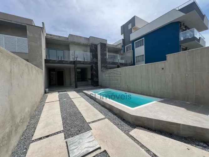 Casa Duplex com 3 suítes e piscina à venda no Recreio, Rio das Ostras