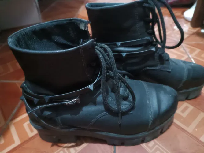Bota Tratorada com spikes