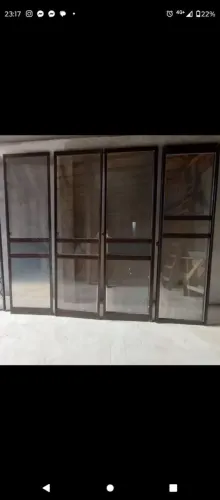 Porta alumínio sem trilhos