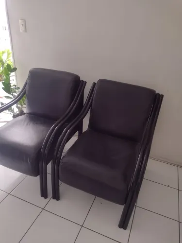 2 poltronas de apoio bem conservadas