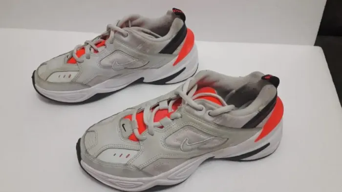 Tênis Nike M2k Tekno feminino nº 34 branco usado com detalhes coloridos bem conservado 