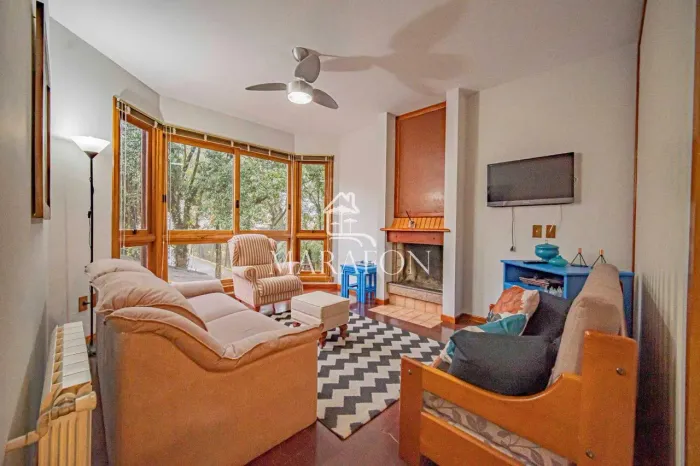 APARTAMENTO À VENDA EM GRAMADO COM DOIS DORMITÓRIOS