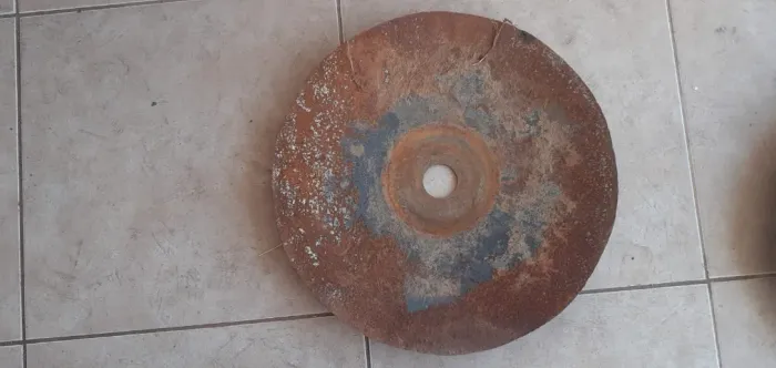 Disco de grade de 17" a 20", furo 2", usados ( tenho 13 pçs ) valor unitário 