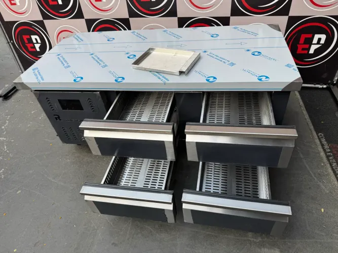 VENDO BALCÃO REFRIGERADO BAIXO 4 GAVETAS NOVO