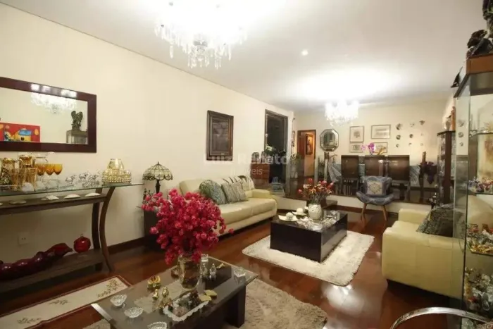 Apartamento à venda 4 quartos no Bairro Lourdes