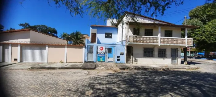 VENDE-SE DUAS CASAS EM PRADO - BAHIA, PELO PREÇO DE UMA