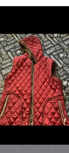 Coletor com capuz e vestido 