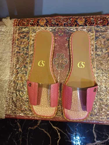 Rasteira nova Carmen Steffens rosa, tam.37.