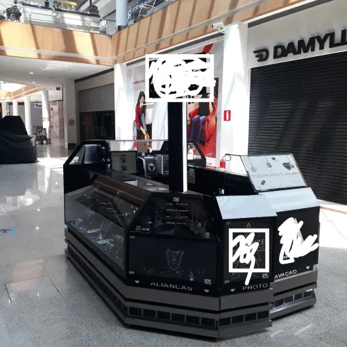 Quiosque para shopping galeria, venda de Accesorios, jóias e semijoias.Excelente estado!!!