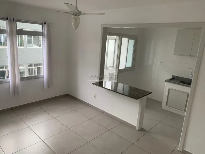 Apartamento, Trindade, 03 Dormitórios, 01 Vaga