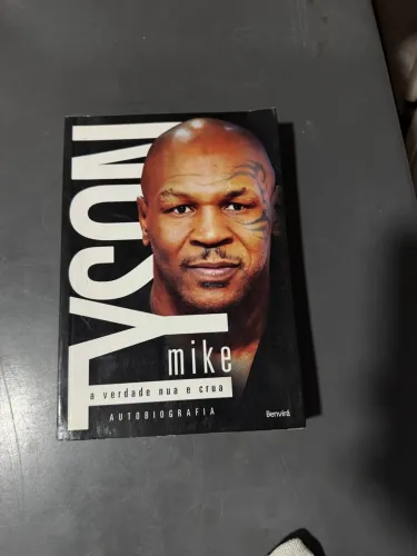 Livro da Autobiografia "Mike Tyson: A verdade nua e crua"