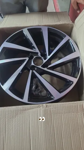 Rodas com pneus 185-40-17 semi-novos