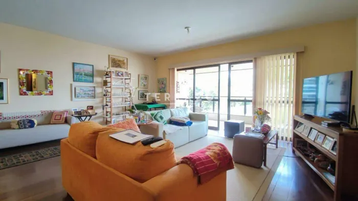 Apartamento à venda, 4 quartos, 2 suítes, 2 vagas, Agriões - Teresópolis/RJ