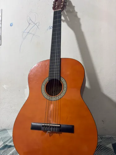 Violão giannini n-14 em PERFEITO estado pouco usado
