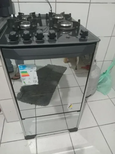 Vende-se fogão 4 bocas!