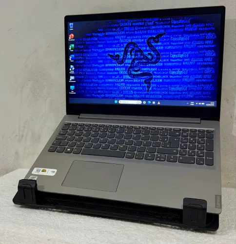 Notebook Lenovo i5 da 10 Geração com 8GB DDr4 e SSD 240GB, Tela 15.6 Antireflexiva