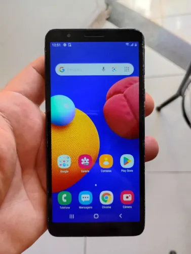 Celular Samsung A01 core 32 gigas semi novo bateria e entrada carregador bons câmeras ok