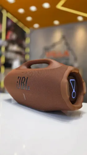 JBL Boombox 4 Marrom - Lacrada - 1 Ano de Garantia - Villa Imports