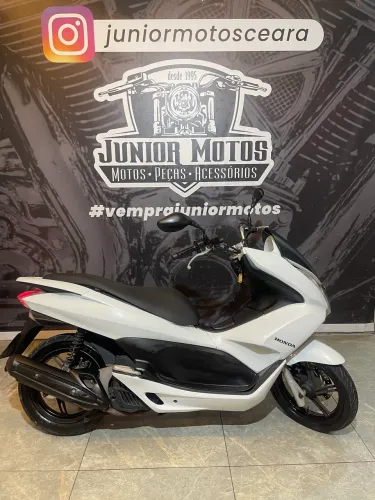 PCX 150 2015 (BAIXA QUILOMETRAGEM, DOIS PNEUS OK, BAÚ, GARANTIA DE LOJA)