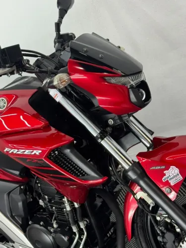 YAMAHA FZ25 FAZER 2023 250CC POR R$ 22.990