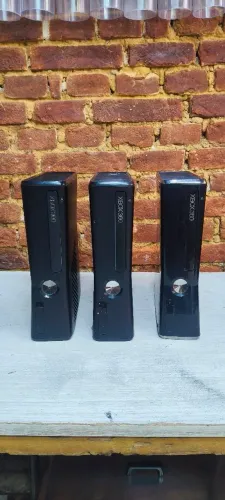 Xbox 360 slim. Ler Anúncio