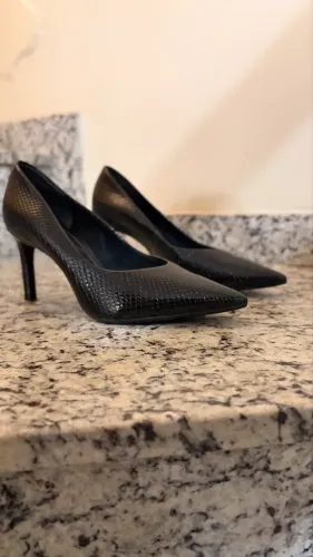 Scarpin Jorge Bichoff novo