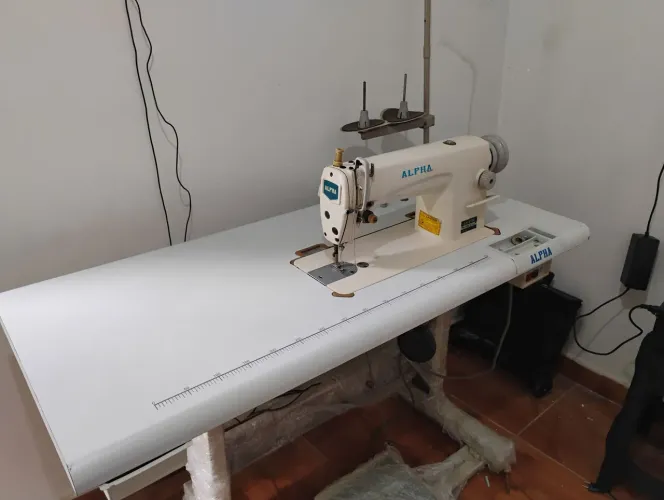 Máquina de costura reta industrial,Alpha class