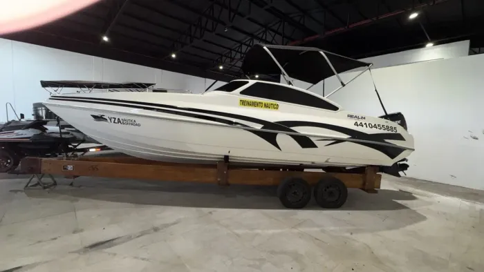 Lancha Real 24 + 150hp E TEC Evinrude