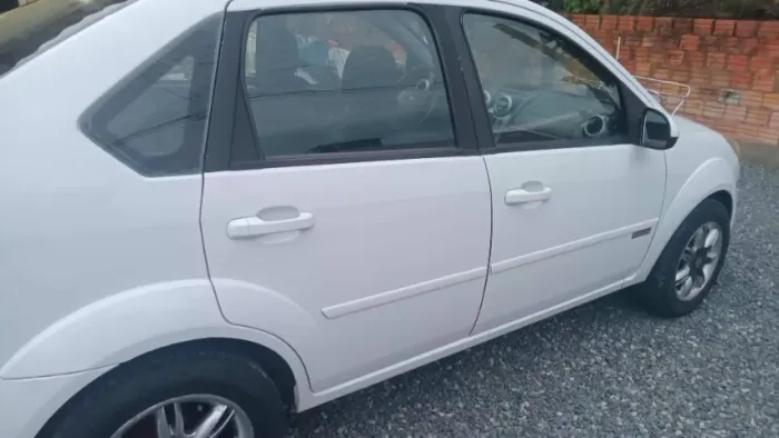 Ford Fiesta Sed. 1.6 8V Flex 4P 2012