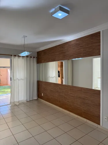 Casa 72 - Condomínio Praças do Sul - 3 Dormitórios c/ Ar Condicionado e 2 Vagas Cobertas