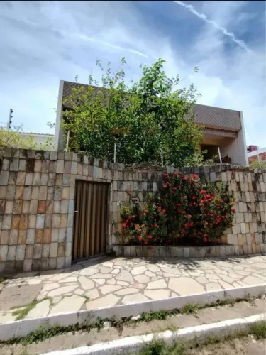Casa a Venda Atalaia