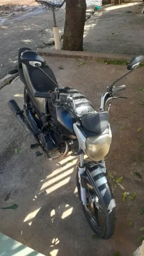 Moto 150  quero 3000 