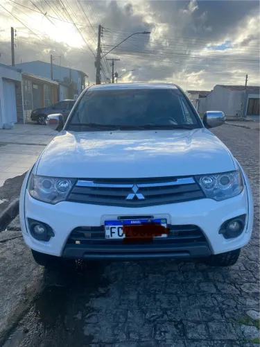 Mitsubishi L200 Triton HPE 3.2 CD TB Int.diesel AUT 2015
