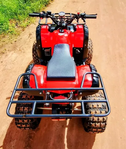 Quadriciclo Max 125cc 2025 praticamente novo semi automático com frente e ré.