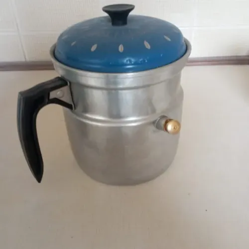 Leiteira Antiga com Apito