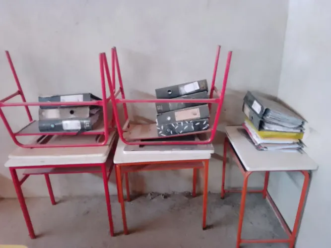VENDO 5 MESINHAS POR 70 REAIS