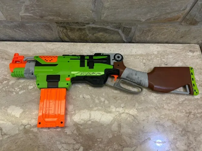 lancador nerf zombie strike slingfire