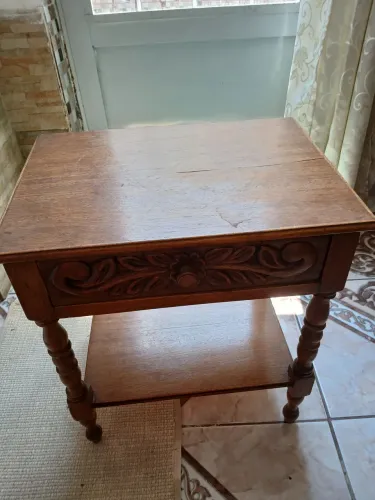 Mesa de cabeceira  madeira de lei perfeita antiga