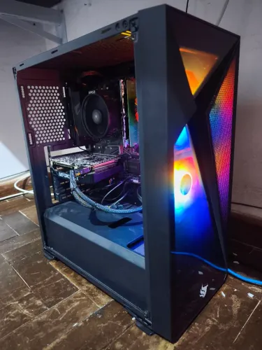 PC Gamer Ryzen 5 3500X + GTX 1660 Super - 16GB RAM