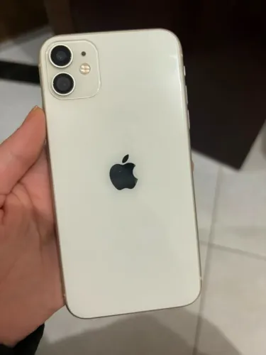 iPhone 11 128 GB - Branco