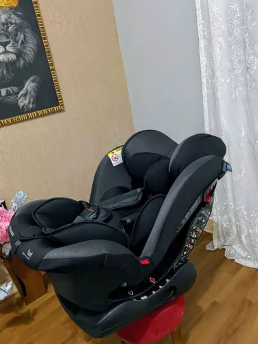 Cadeirinha 4 reclinacoes( fica deitada)Novada Galzerano