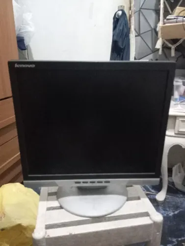 Monitor usado