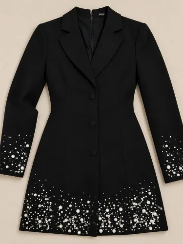 Vestido preto tipo blazer elegante