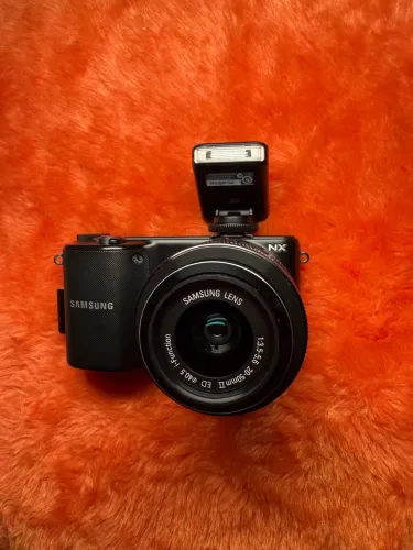 camera samsung nx2000 preta