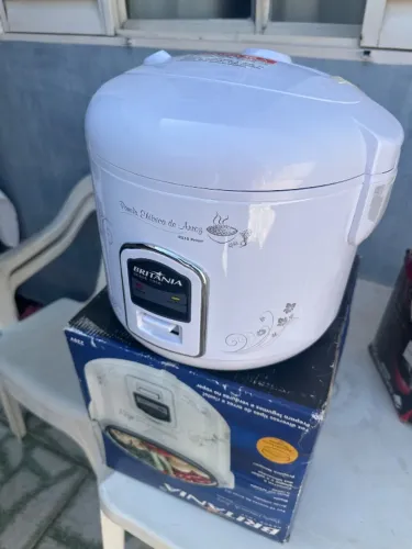 Panela elétrica Britânia 220v