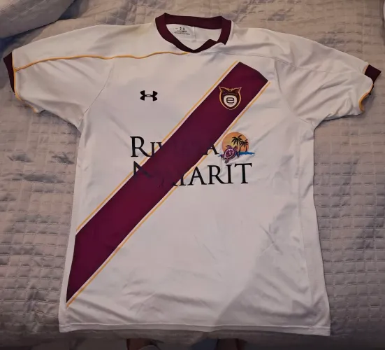 Linda camisa do Estudiantes de Tecos (México)