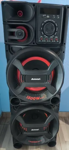 VENDE-SE CAIXA DE SOM AMVOX 1500W