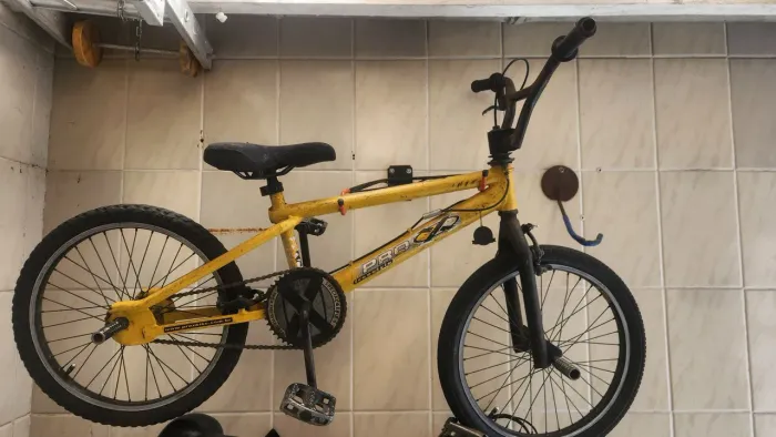 Bicicleta BMX de manobra